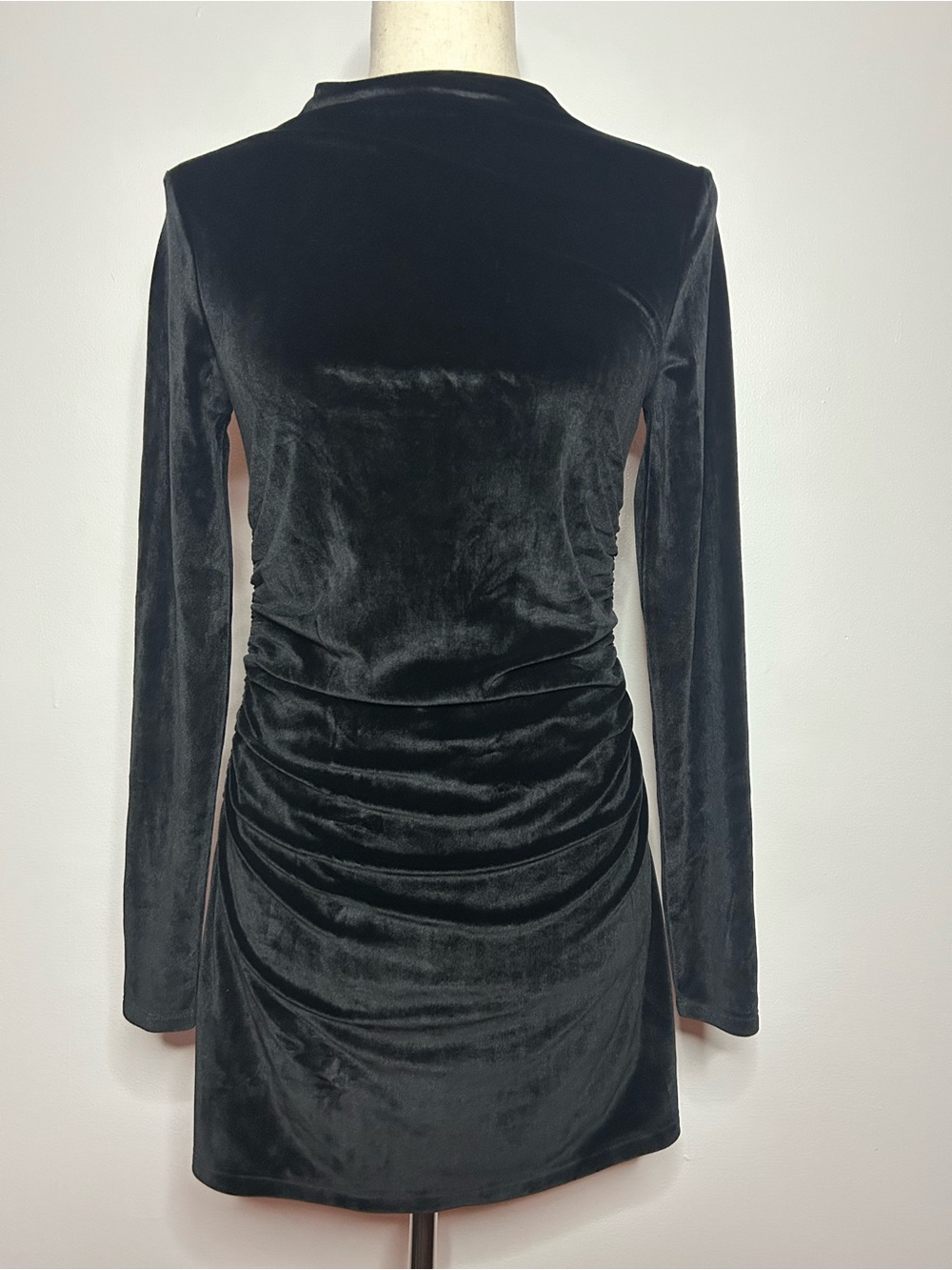 ABERCROMBIE & FITCH Long-Sleeve Black Velvet Mini Dress - Size S